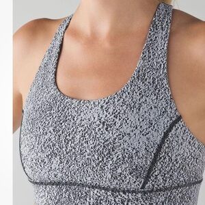 Lululemon 8 women's circuit breaker bra power spray jacquard run yoga cups